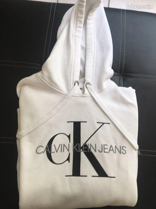 Pull Calvin Klein Jeans taille M